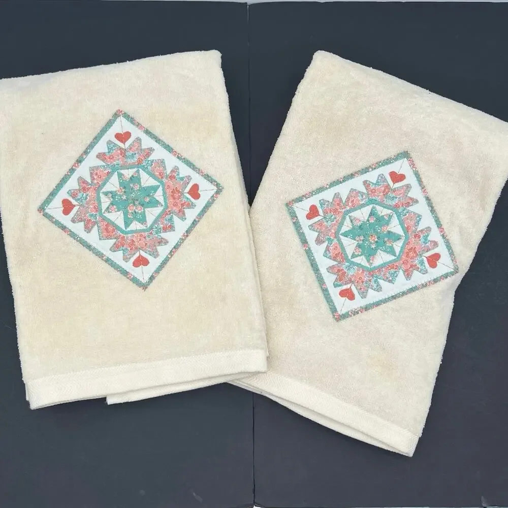 Vintage country cabin farm design 2 bath towels.